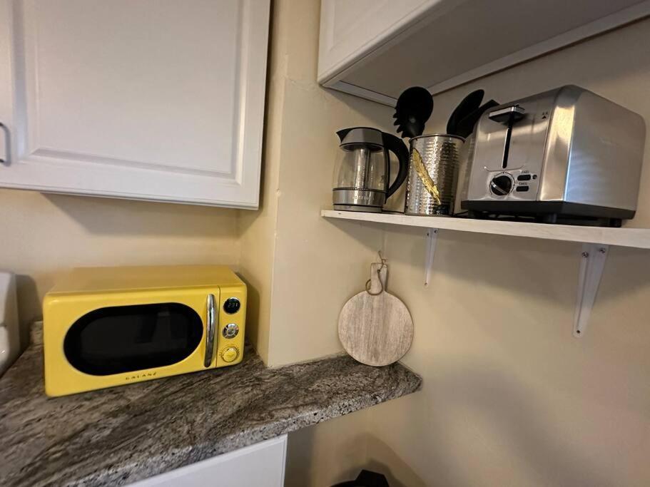 The Yellow Door 3-Bedroom Downtown Near Vt&Ru Radford Luaran gambar