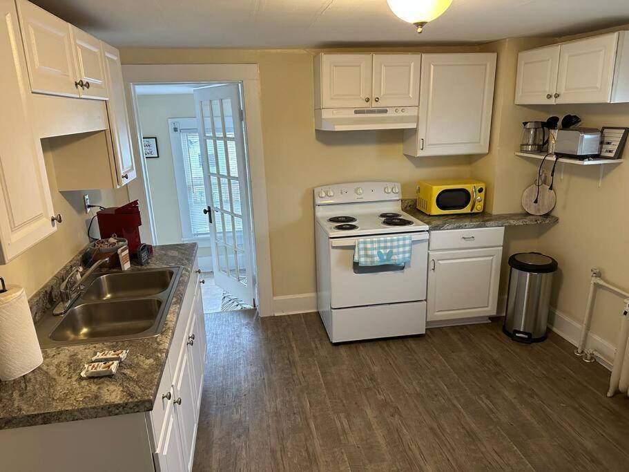 The Yellow Door 3-Bedroom Downtown Near Vt&Ru Radford Luaran gambar